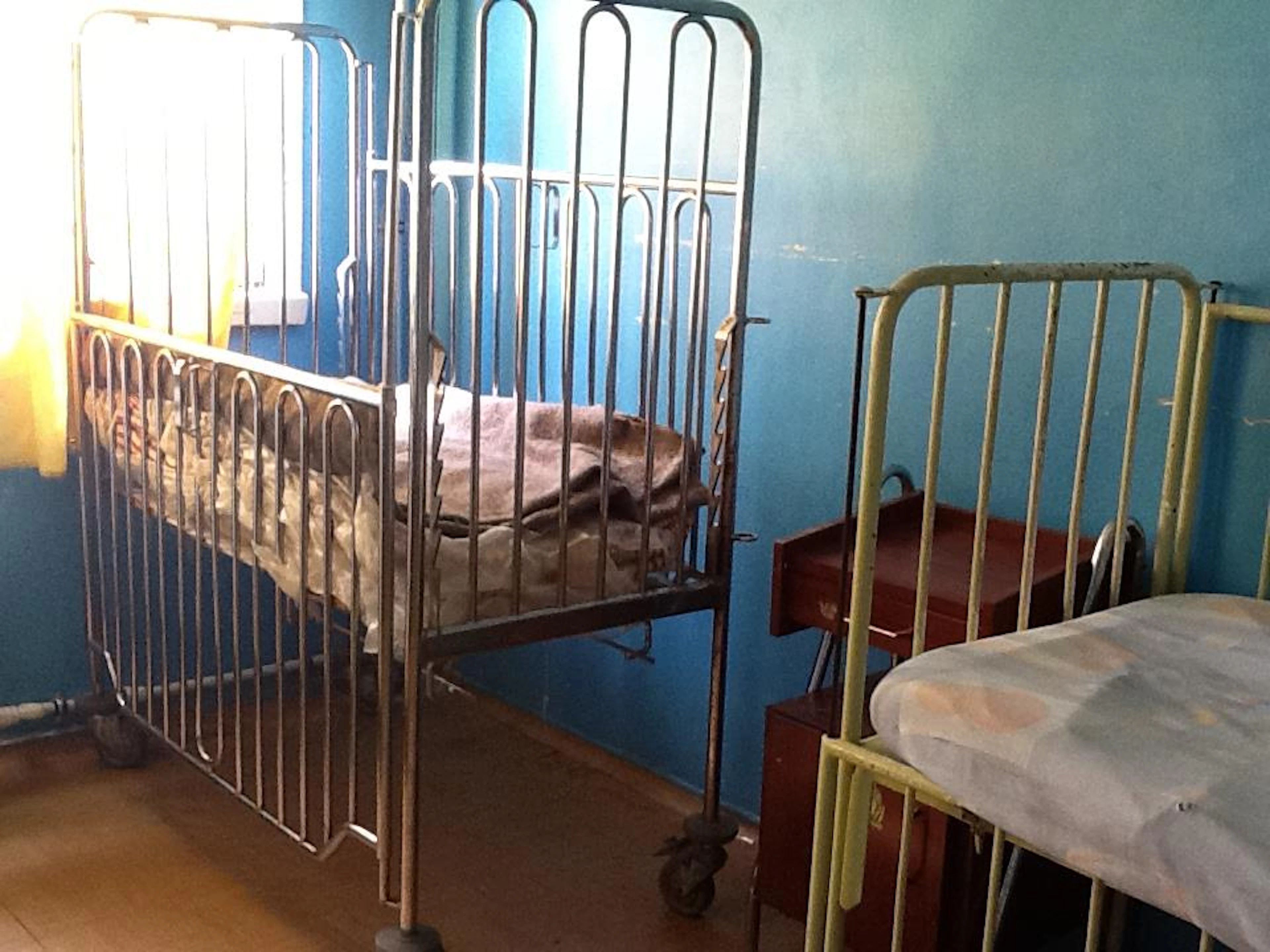 Secția de Pediatrie în care erau tratați copiii cu cancer, înainte de proiect