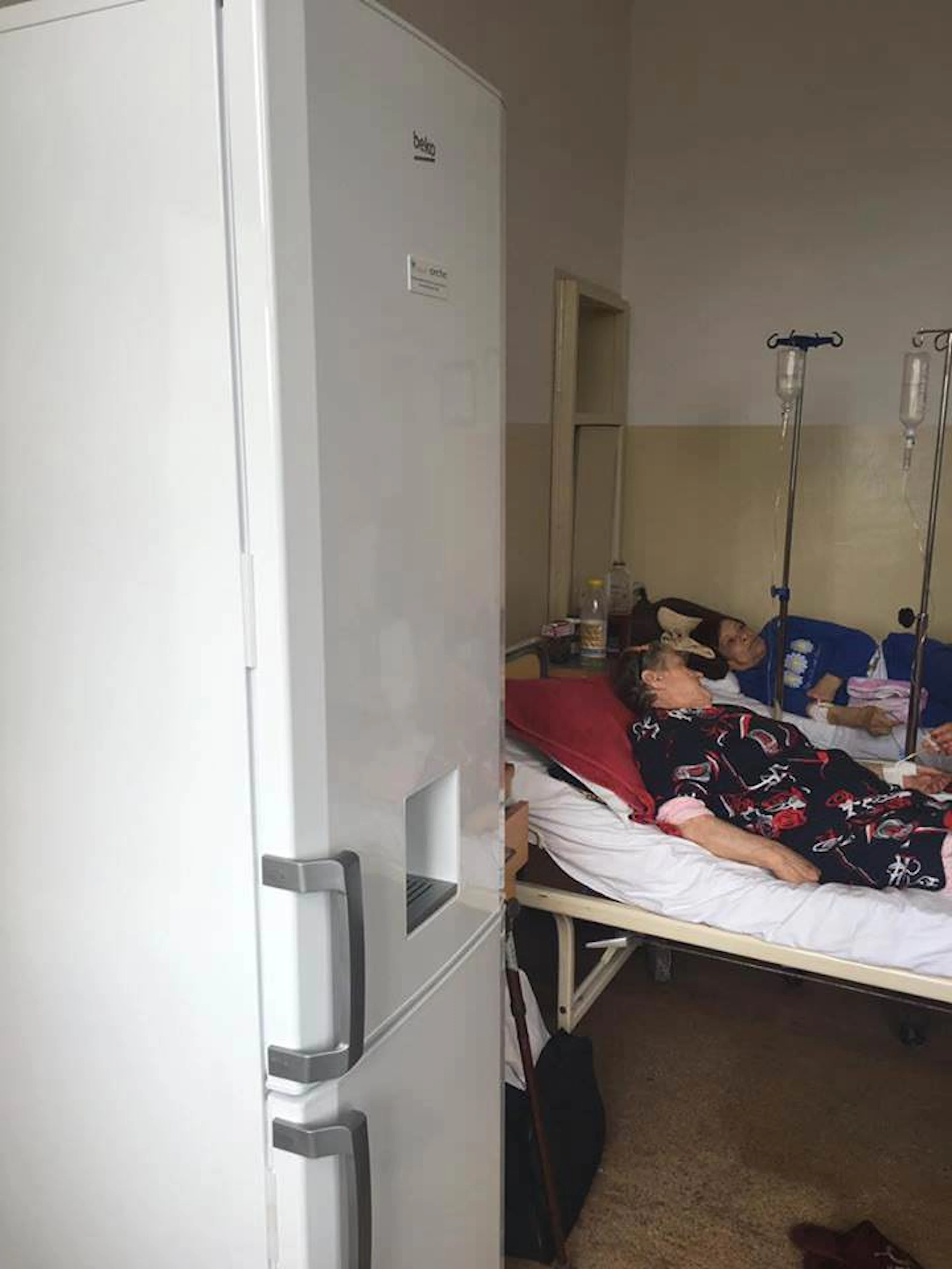 Asociația Daruieste Aripi a donat 50 frigidere Spitalului Judetean Constanta si Spitalului Marie Curie din Bucuresti