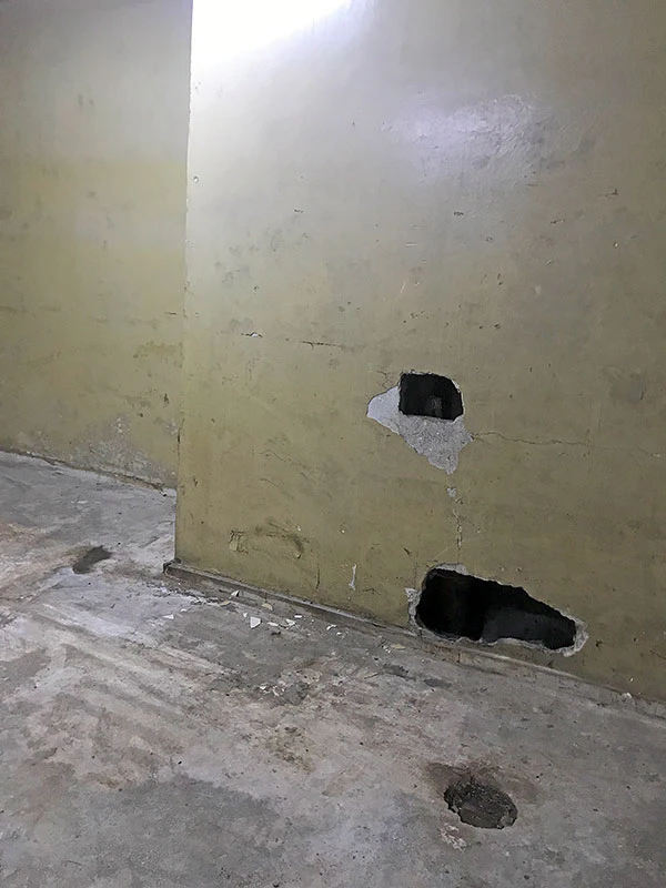 Spațiul de lângă aparatul RMN, înainte de amenajare